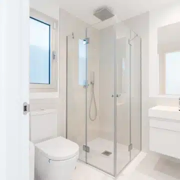 Modern 2-bedroom apartment in the gated and secure community of Belaire, Estepona Picture 23