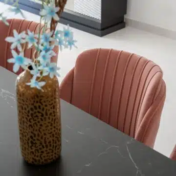 Modern 2-bedroom apartment in the gated and secure community of Belaire, Estepona Picture 17