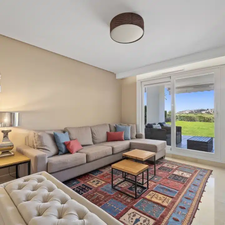 3-bedroom ground floor apartment with stunning open views of the golf course in Los Arqueros, Benahavís Picture