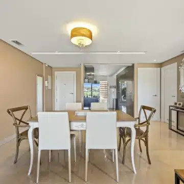 3-bedroom ground floor apartment with stunning open views of the golf course in Los Arqueros, Benahavís Picture 9