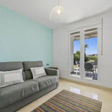 3-bedroom ground floor apartment with stunning open views of the golf course in Los Arqueros, Benahavís Picture 15
