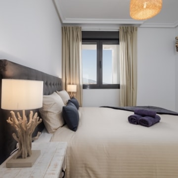 Elegant 2-bedroom apartment in the highly sought-after Sunset Golf residential complex in La Resina Golf, Estepona Picture 6