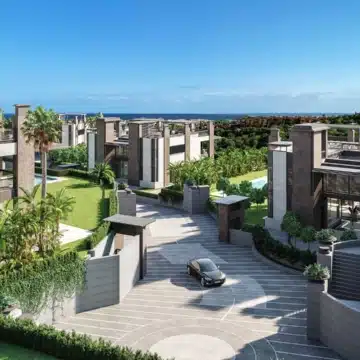 Palacetes de Banus – Luxury six bedroom villa with stunning views of sorrounding in Nueva Andalucia Picture 2