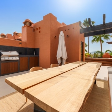 Fully renovated 4-bedroom townhouse boasting panoramic views in Monte Marbella Club, Marbella Golden Mile Picture 31