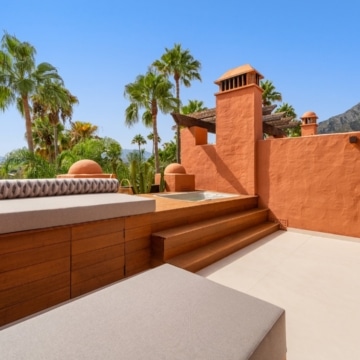 Fully renovated 4-bedroom townhouse boasting panoramic views in Monte Marbella Club, Marbella Golden Mile Picture 34