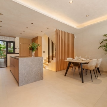 Fully renovated 4-bedroom townhouse boasting panoramic views in Monte Marbella Club, Marbella Golden Mile Picture 10