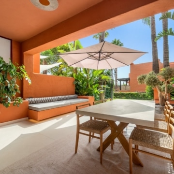 Fully renovated 4-bedroom townhouse boasting panoramic views in Monte Marbella Club, Marbella Golden Mile Picture 0