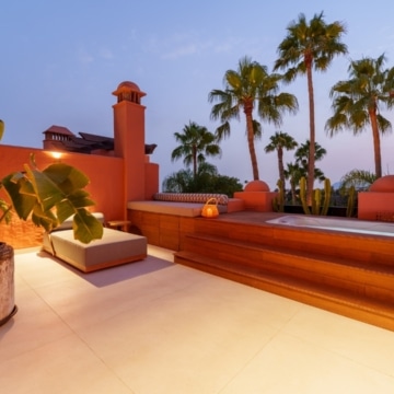 Fully renovated 4-bedroom townhouse boasting panoramic views in Monte Marbella Club, Marbella Golden Mile Picture 42