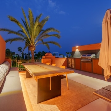 Fully renovated 4-bedroom townhouse boasting panoramic views in Monte Marbella Club, Marbella Golden Mile Picture 44
