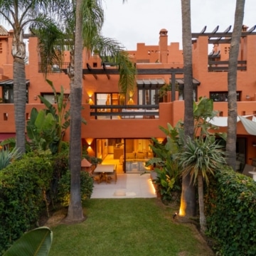 Fully renovated 4-bedroom townhouse boasting panoramic views in Monte Marbella Club, Marbella Golden Mile Picture 48