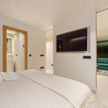 Fully renovated 4-bedroom townhouse boasting panoramic views in Monte Marbella Club, Marbella Golden Mile Picture 22