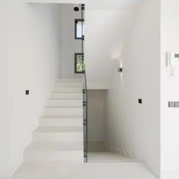 Exceptional detached villa with captivating Mediterranean views in Estepona West Picture 29