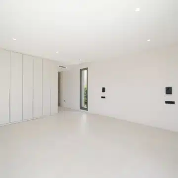 Exceptional detached villa with captivating Mediterranean views in Estepona West Picture 32