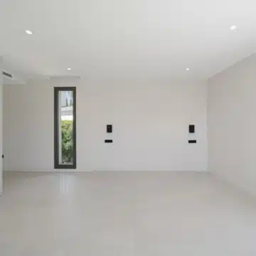 Exceptional detached villa with captivating Mediterranean views in Estepona West Picture 33