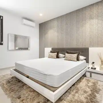 Modern villa within the exclusive residential enclave of La Arboleda, Estepona East Picture 25