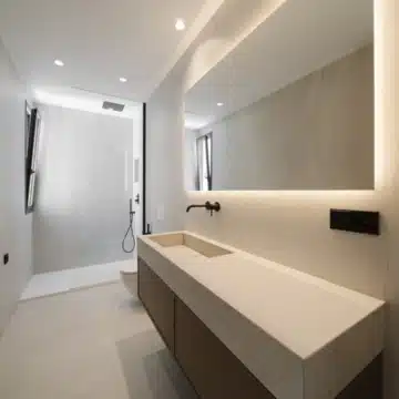 Exceptional detached villa with captivating Mediterranean views in Estepona West Picture 28