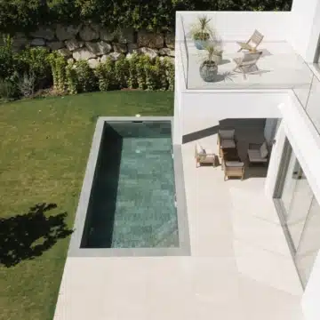 Exceptional detached villa with captivating Mediterranean views in Estepona West Picture 63