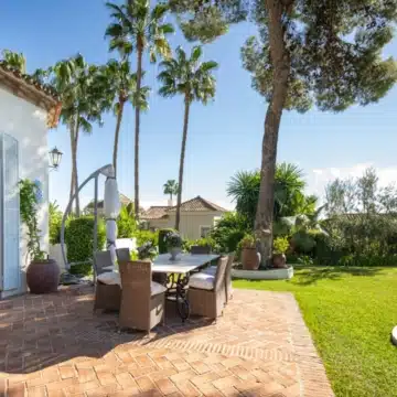 Exceptional Mediterranean villa offering an unparalleled blend of elegance in Altos Reales, Marbella Golden Mile Picture 12