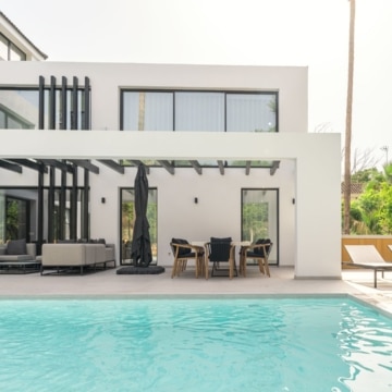 Stunning four bedroom villa in the sought-after area of Supermanzana H, Nueva Andalucía Picture 15