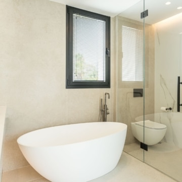 Stunning four bedroom villa in the sought-after area of Supermanzana H, Nueva Andalucía Picture 24