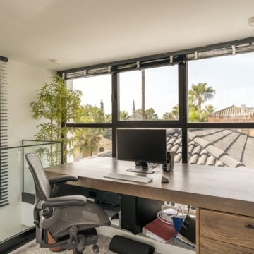 Stunning four bedroom villa in the sought-after area of Supermanzana H, Nueva Andalucía Picture 25