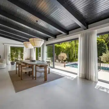 Modern five bedroom detached villa in a quiet residential area of Nueva Andalucía Picture 37