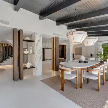 Modern five bedroom detached villa in a quiet residential area of Nueva Andalucía Picture 39