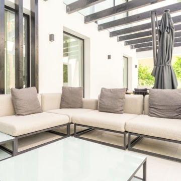 Stunning four bedroom villa in the sought-after area of Supermanzana H, Nueva Andalucía Picture 8