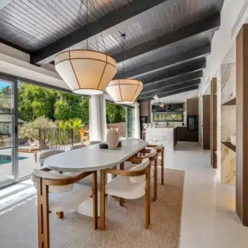 Modern five bedroom detached villa in a quiet residential area of Nueva Andalucía Picture 5