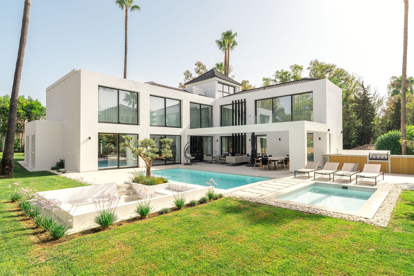 Villa Nueva Andalucia Realista Real Estate Marbella 37 1