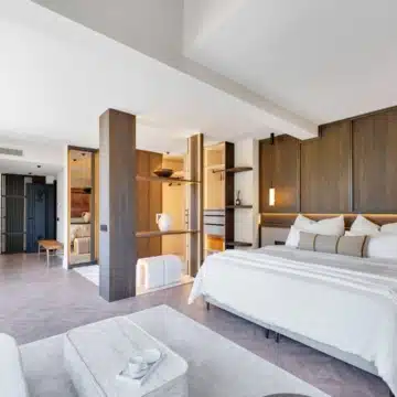 Modern five bedroom detached villa in a quiet residential area of Nueva Andalucía Picture 14