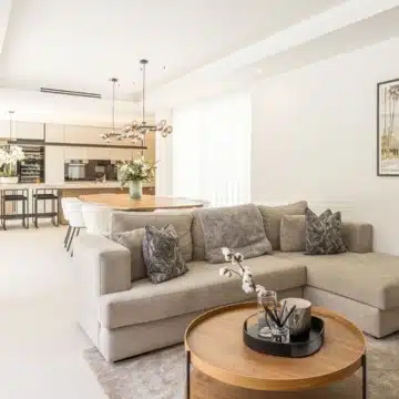 Stunning four bedroom villa in the sought-after area of Supermanzana H, Nueva Andalucía Picture 3