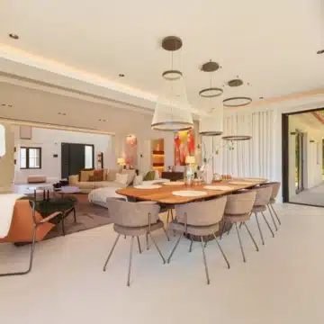Exceptional one-level villa offering five spacious bedrooms in Puerto Banus, Marbella Picture 13