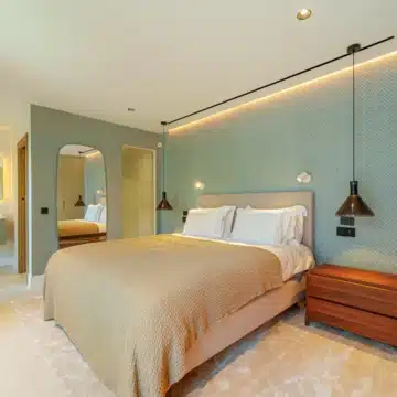 Exceptional one-level villa offering five spacious bedrooms in Puerto Banus, Marbella Picture 44