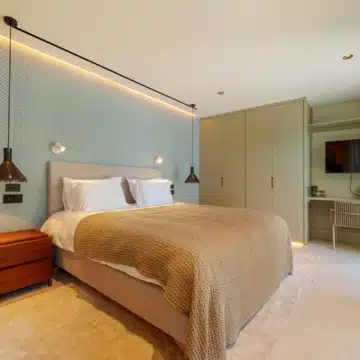 Exceptional one-level villa offering five spacious bedrooms in Puerto Banus, Marbella Picture 45