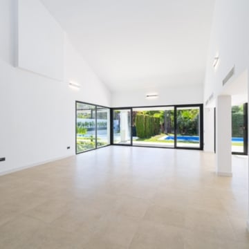 Contemporary villa located in sought-after urbanization of Linta Vista Alta, San Pedro Picture 8