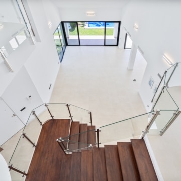 Contemporary villa located in sought-after urbanization of Linta Vista Alta, San Pedro Picture 15