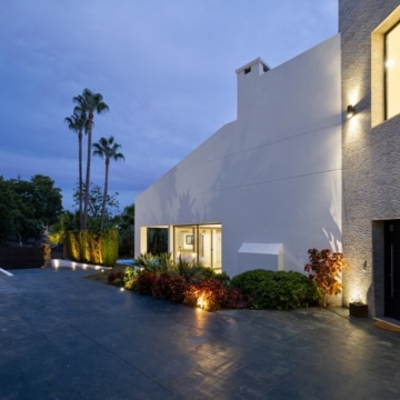 Contemporary villa located in sought-after urbanization of Linta Vista Alta, San Pedro Picture 53
