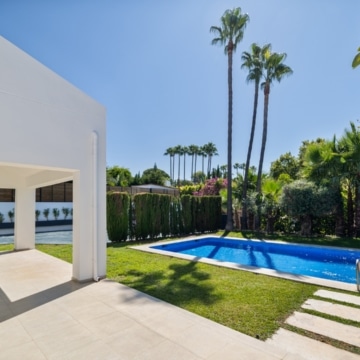 Contemporary villa located in sought-after urbanization of Linta Vista Alta, San Pedro Picture 34