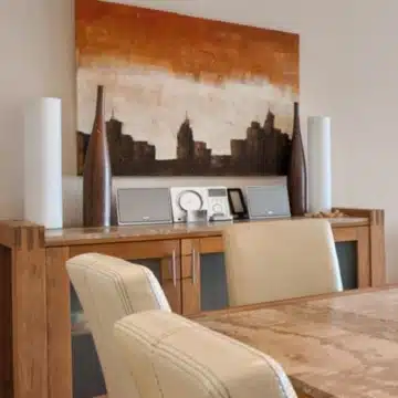 Spacious 3-bedroom apartment with sea and golf views in Altos De La Quinta, Benahavís Picture 6