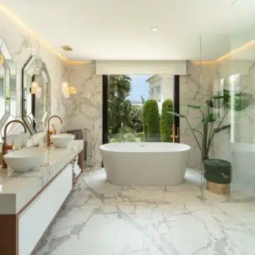 Magnificent frontline golf mansion nestled in Aloha, Nueva Andalucia Picture 28