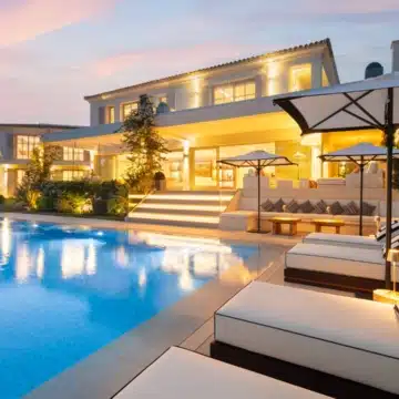 Magnificent frontline golf mansion nestled in Aloha, Nueva Andalucia Picture 41