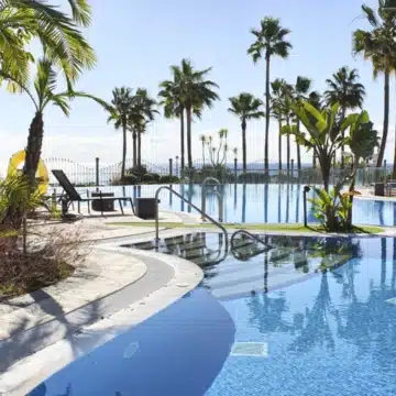 2-bedroom apartment in exclusive beachfront community of Mar Azul, Estepona Picture 9