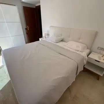2-bedroom apartment in exclusive beachfront community of Mar Azul, Estepona Picture 21