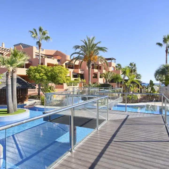 2-bedroom apartment in exclusive beachfront community of Mar Azul, Estepona Picture