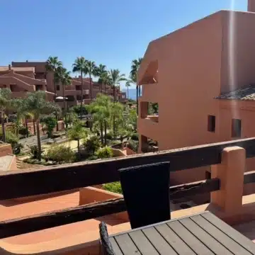2-bedroom apartment in exclusive beachfront community of Mar Azul, Estepona Picture 14
