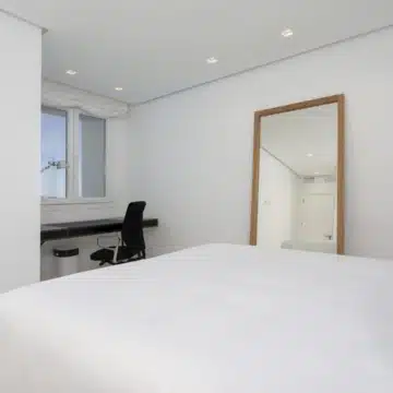 Bright two-bedroom apartment with golf and sea views in Guadalmina Alta, San Pedro de Alcantara Picture 16