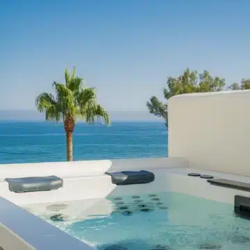 Exquisite beachfront penthouse with breathtaking views in Bahía del Velerín, Estepona Picture 20