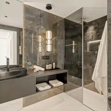 Exquisite beachfront penthouse with breathtaking views in Bahía del Velerín, Estepona Picture 37