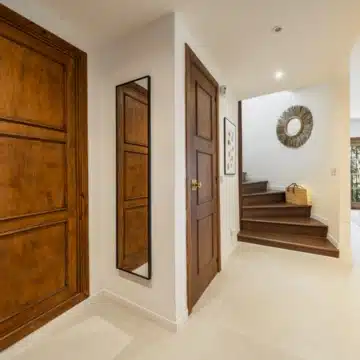 Luxury duplex apartment with panoramic sea and mountain views in Aloha, Nueva Andalucia Picture 7